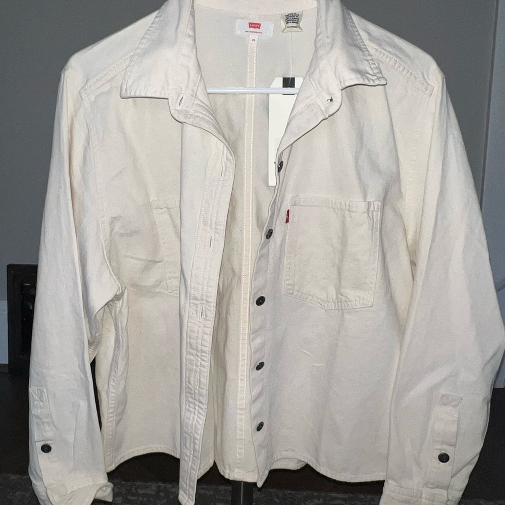 Levi's Off-White Button Down Shirt